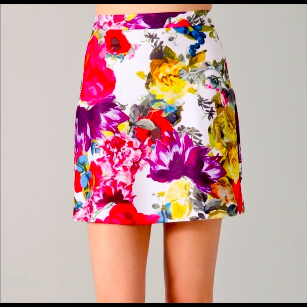 Alice + Olivia floral mini skirt